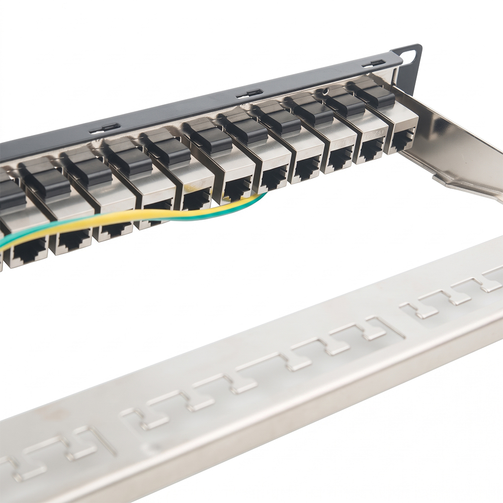 Painel de patch de alimentação STP Cat6A 1U de 24 portas | Painel de acoplador em linha RJ45 blindado de 19' - WebiT