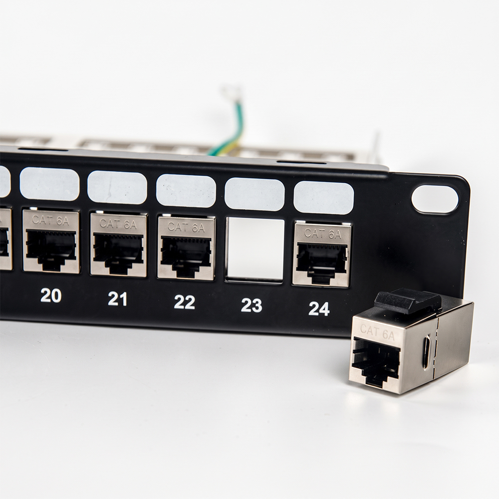 Painel de patch de alimentação STP Cat6A 1U de 24 portas | Painel de acoplador em linha RJ45 blindado de 19' - WebiT